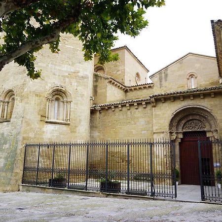 Apartamentos Turisticos Rio Gallego Huesca Exterior photo